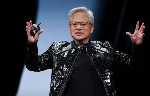 黄仁勋最新访谈：企业的未来不是建在业务流程上，而是建在 harness 上