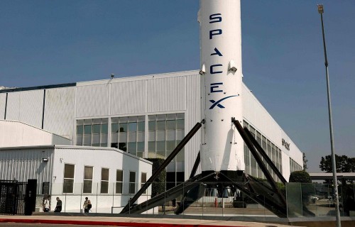 SpaceX上市后首份财报：营收激增92%，星链撑起基本盘