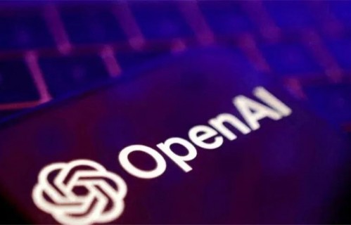 “急踩刹车”，OpenAI暂缓前沿模型训练两周