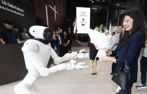 黄仁勋女儿黄敏珊最新亮相！到访韩国LG电子与高管会面